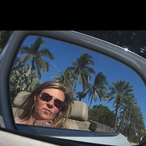 Meet your Posher, Nadia